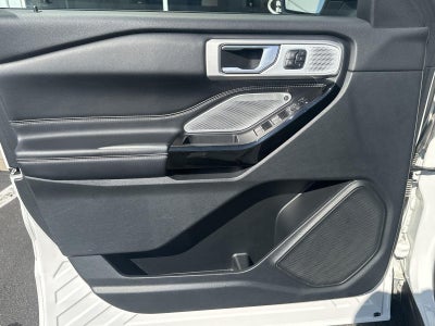 2021 Ford Explorer Base