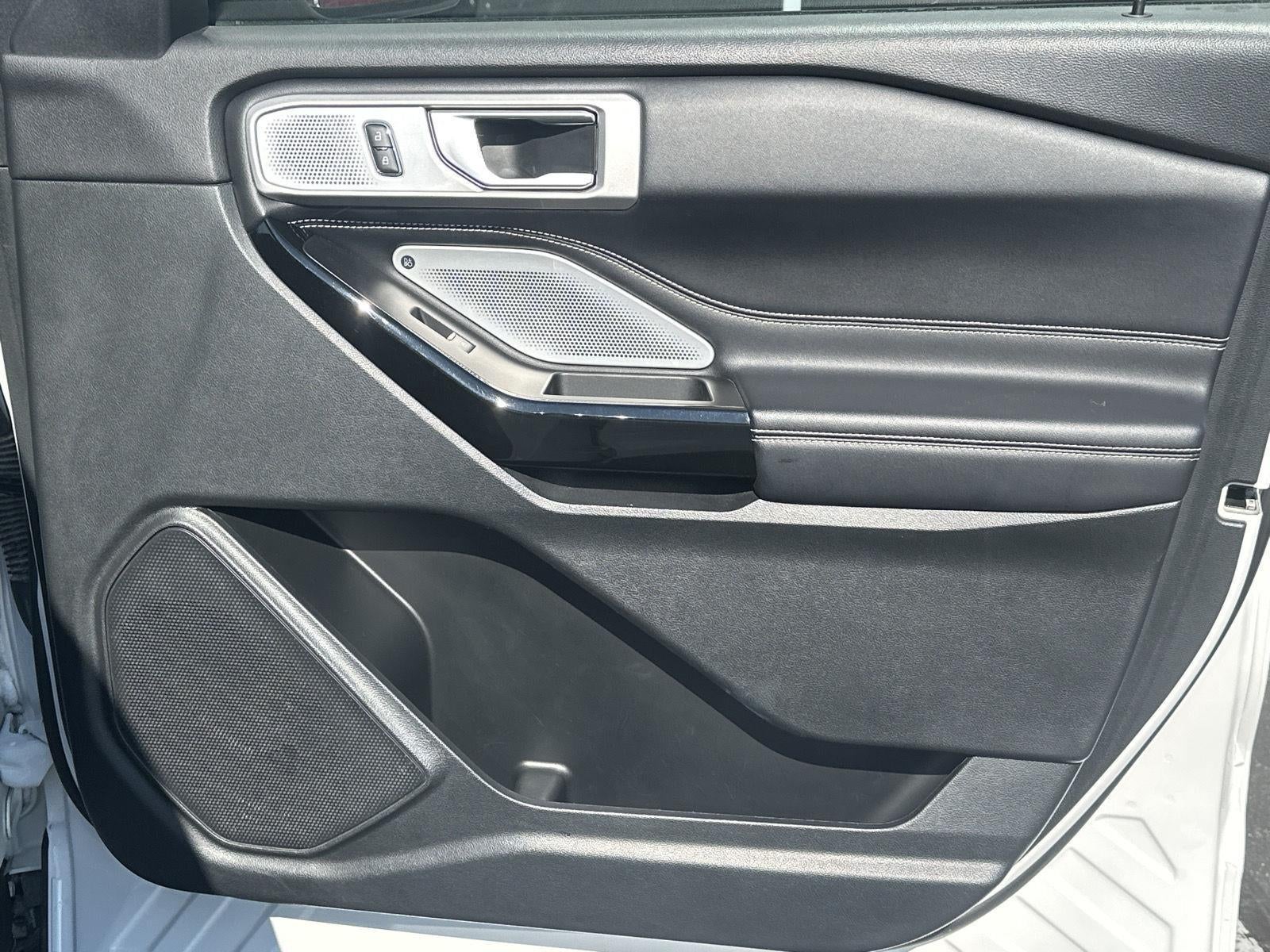 2021 Ford Explorer Base