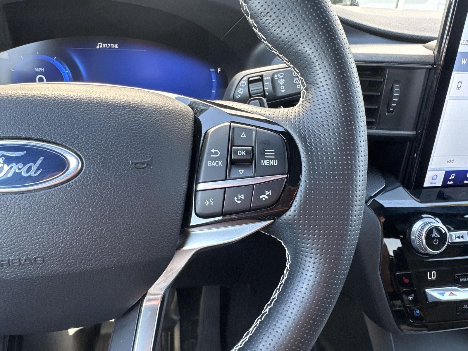 2021 Ford Explorer Base