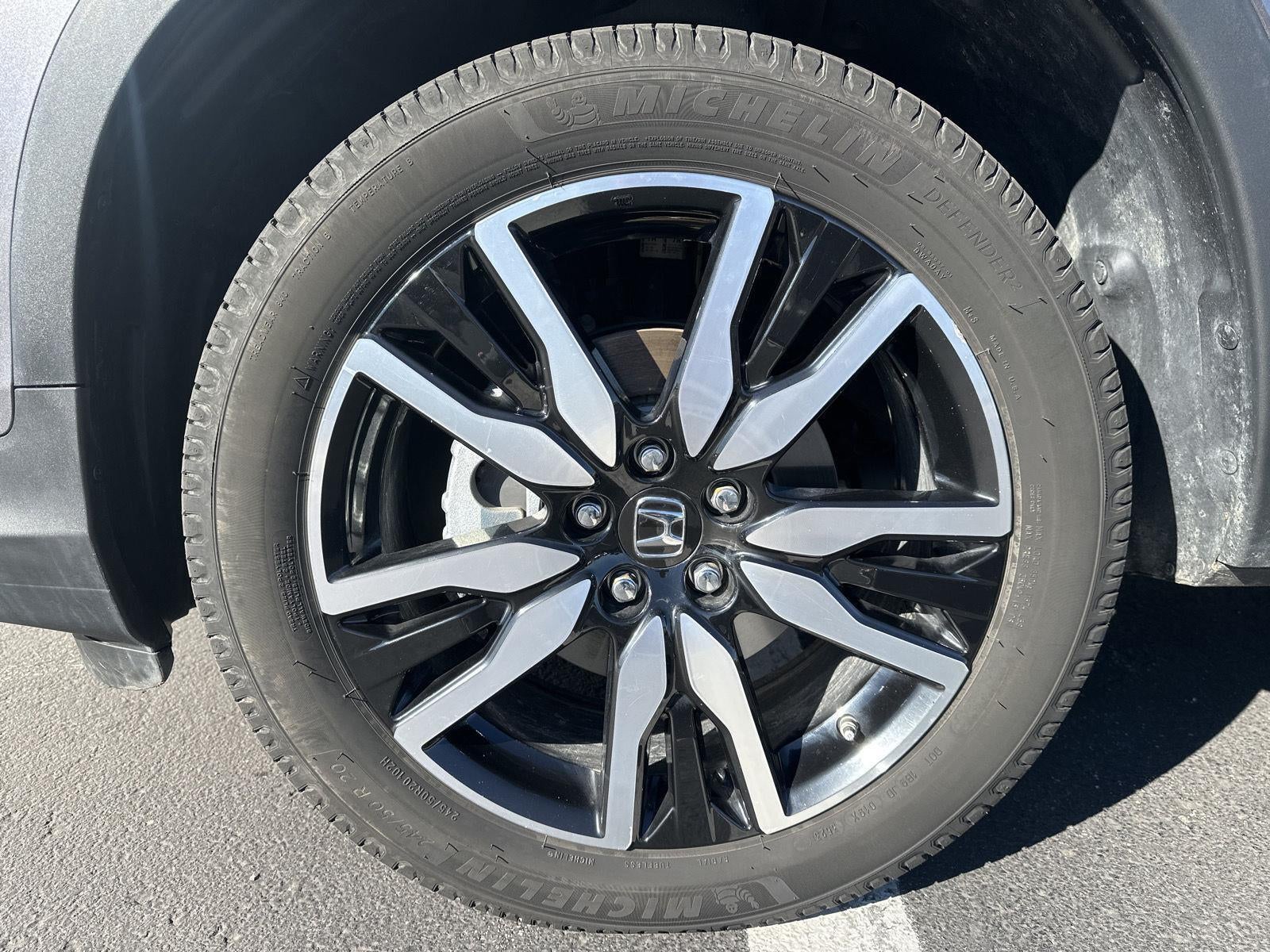 2020 Honda Pilot Touring 8-Passenger