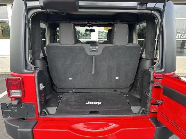 2017 Jeep Wrangler Sahara 4x4