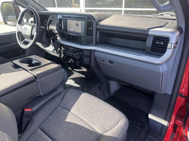 2026 Ford Super Duty F-350 SRW XL 4WD Reg Cab 145" WB 60" CA