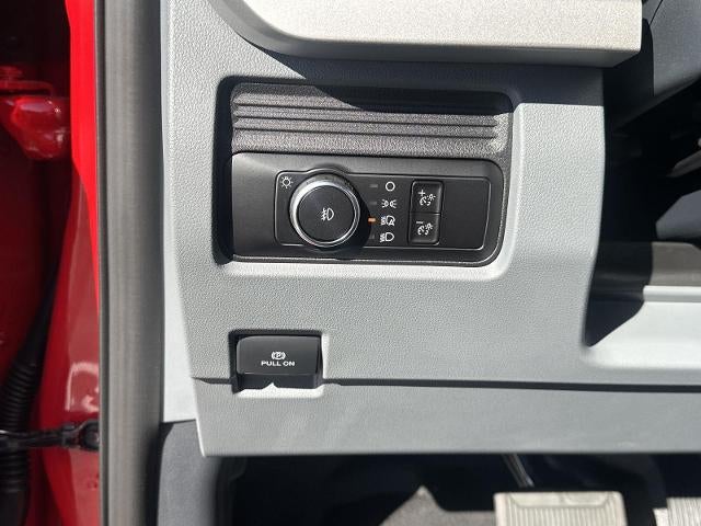 2026 Ford Super Duty F-350 SRW XL 4WD Reg Cab 145" WB 60" CA