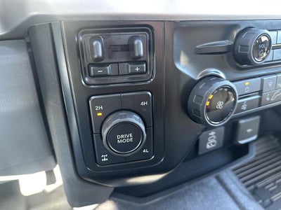 2026 Ford Super Duty F-350 SRW XL 4WD Reg Cab 145" WB 60" CA