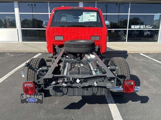 2026 Ford Super Duty F-350 SRW XL 4WD Reg Cab 145" WB 60" CA