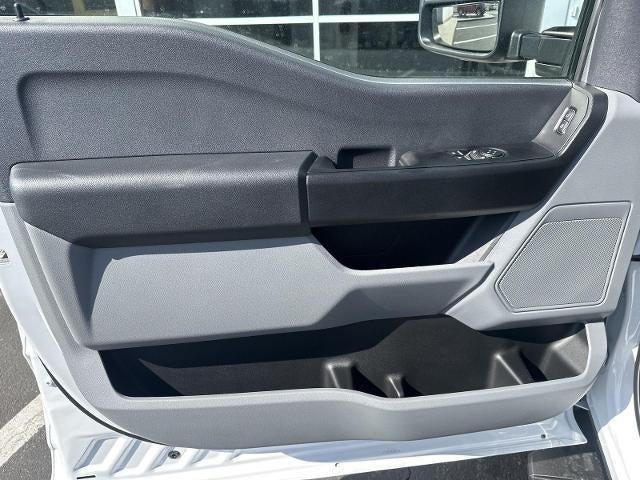 2026 Ford Super Duty F-350 SRW XL 4WD Reg Cab 145" WB 60" CA