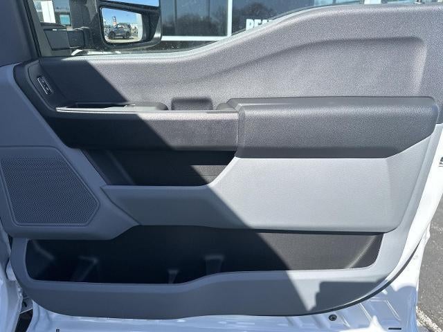 2026 Ford Super Duty F-350 SRW XL 4WD Reg Cab 145" WB 60" CA