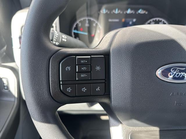 2026 Ford Super Duty F-350 SRW XL 4WD Reg Cab 145" WB 60" CA