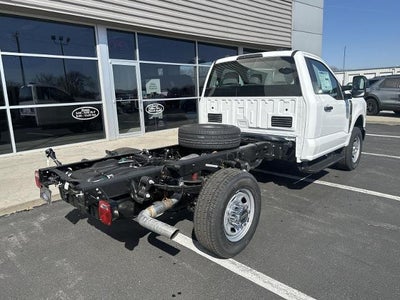 2026 Ford Super Duty F-350 SRW XL 4WD Reg Cab 145" WB 60" CA