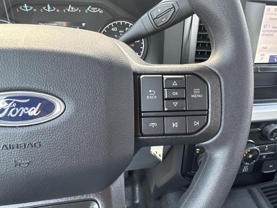 2026 Ford Super Duty F-350 DRW XL 4WD Reg Cab 169" WB 84" CA