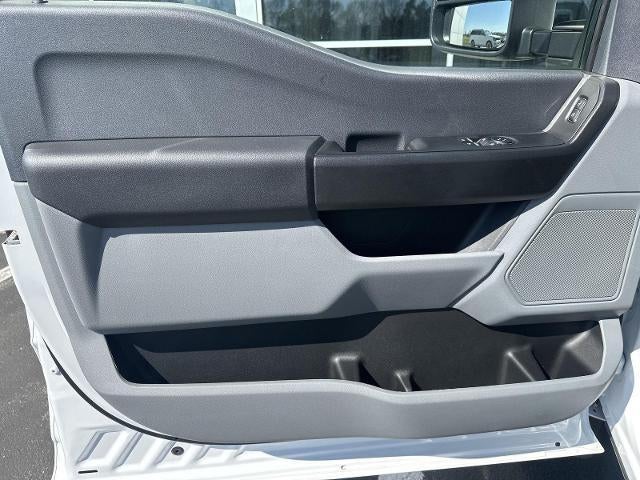 2026 Ford Super Duty F-450 DRW XL 4WD Reg Cab 145" WB 60" CA