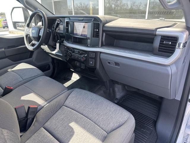 2026 Ford Super Duty F-450 DRW XL 4WD Reg Cab 145" WB 60" CA