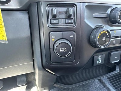 2026 Ford Super Duty F-450 DRW XL 4WD Reg Cab 145" WB 60" CA