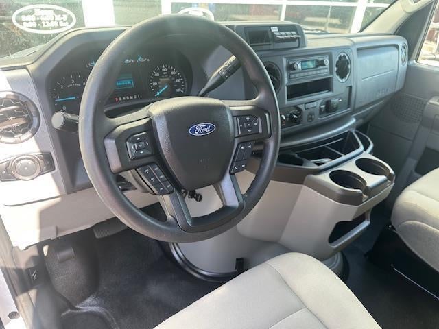 2025 Ford E-Series Cutaway E-350 SRW 138" WB