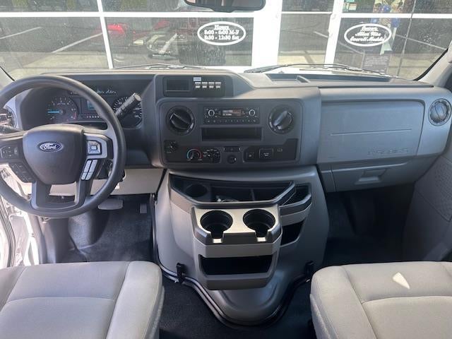 2025 Ford E-Series Cutaway E-350 SRW 138" WB