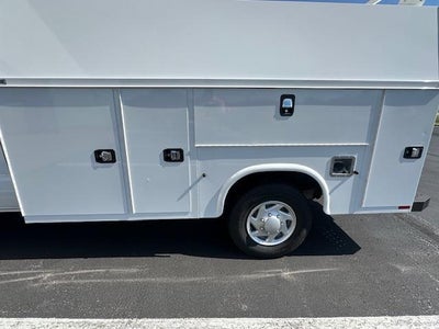2025 Ford E-Series Cutaway E-350 SRW 138" WB