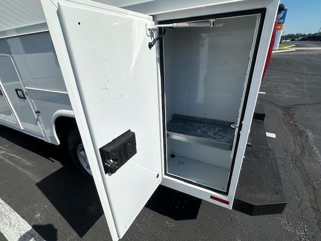 2025 Ford E-Series Cutaway E-350 SRW 138" WB