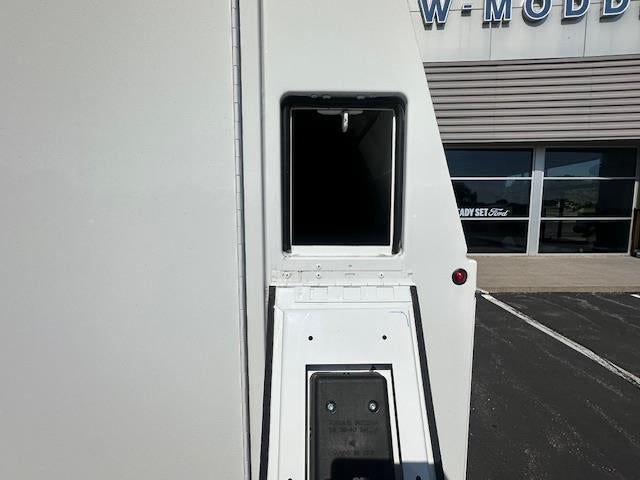 2025 Ford E-Series Cutaway E-350 SRW 138" WB