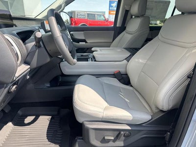 2027 Ford Expedition Active 4x4