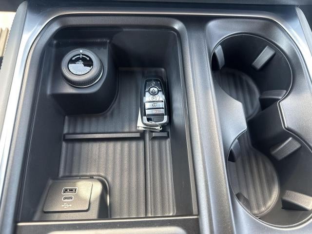 2027 Ford Expedition Active 4x4
