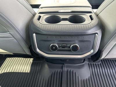 2027 Ford Expedition Active 4x4