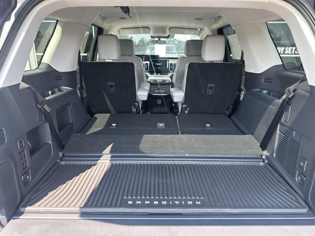 2027 Ford Expedition Active 4x4
