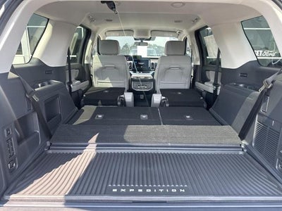2027 Ford Expedition Active 4x4