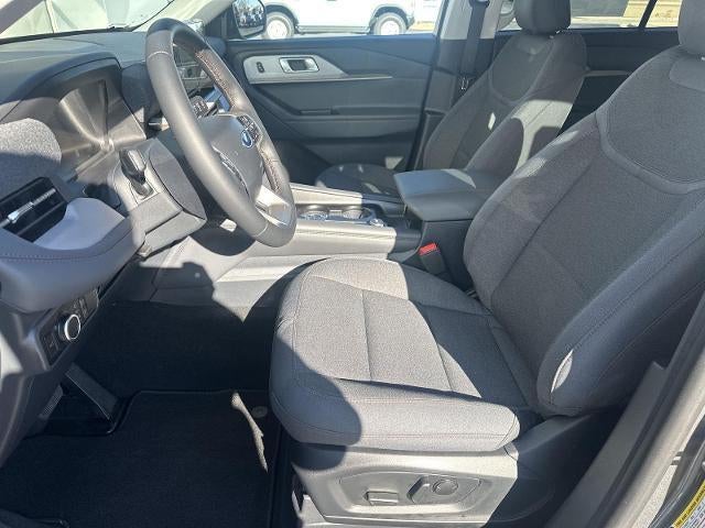 2025 Ford Explorer Active 4WD