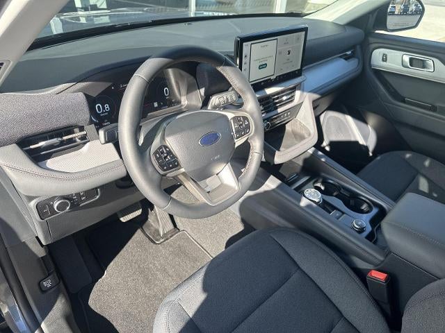 2025 Ford Explorer Active 4WD