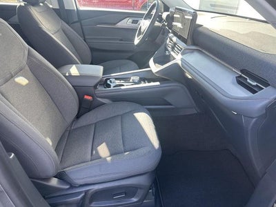 2025 Ford Explorer Active 4WD