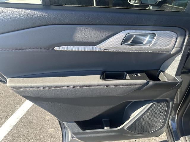 2025 Ford Explorer Active 4WD