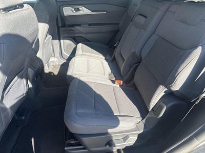 2025 Ford Explorer Active 4WD