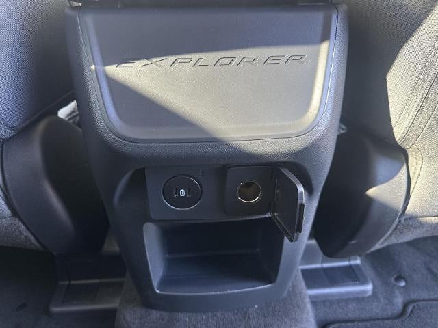2025 Ford Explorer Active 4WD