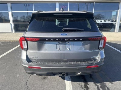 2025 Ford Explorer Active 4WD