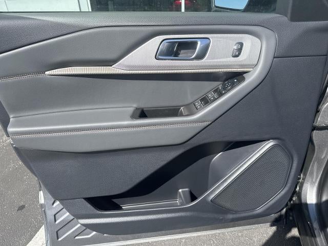 2026 Ford Explorer Active w/100A Pkg 4WD