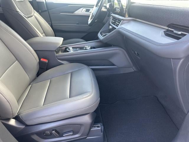 2026 Ford Explorer Active w/100A Pkg 4WD