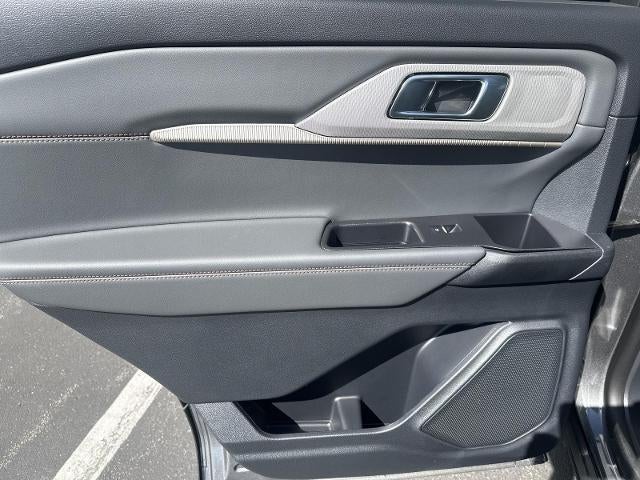 2026 Ford Explorer Active w/100A Pkg 4WD