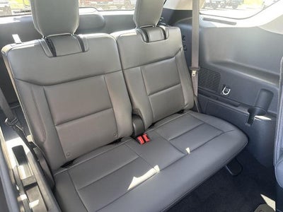 2026 Ford Explorer Active w/100A Pkg 4WD