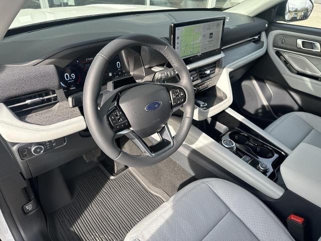 2026 Ford Explorer Platinum 4WD