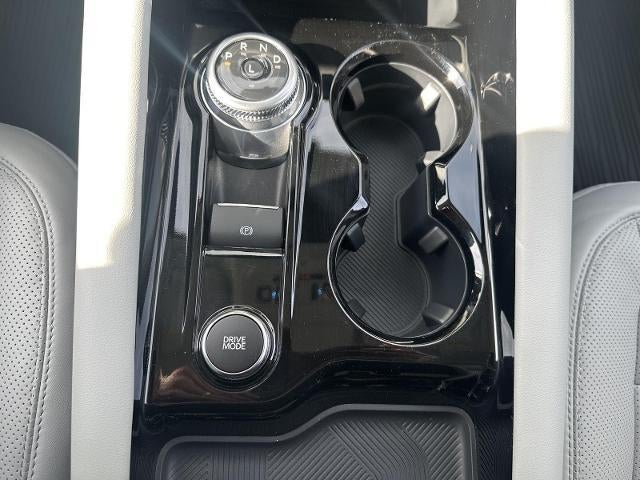 2026 Ford Explorer Platinum 4WD