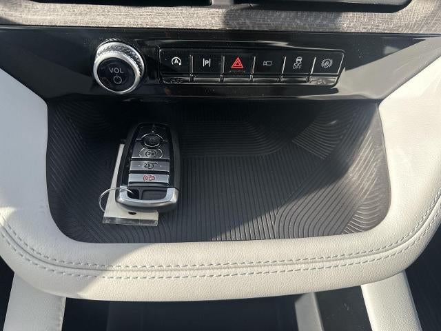 2026 Ford Explorer Platinum 4WD