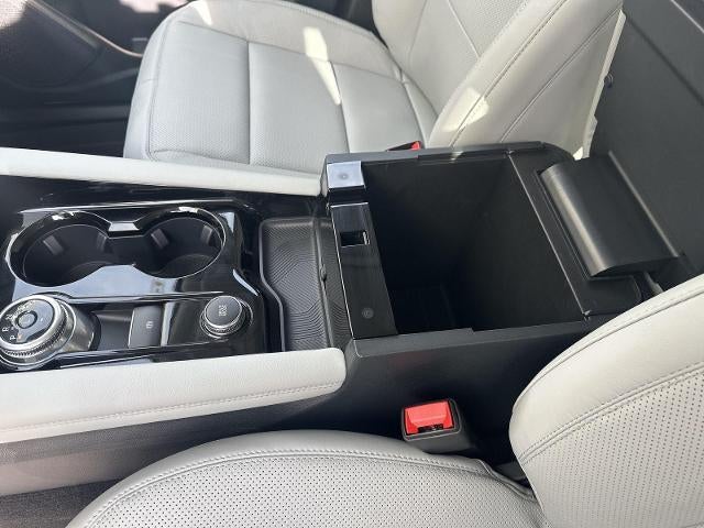 2026 Ford Explorer Platinum 4WD