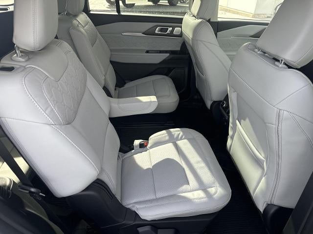 2026 Ford Explorer Platinum 4WD