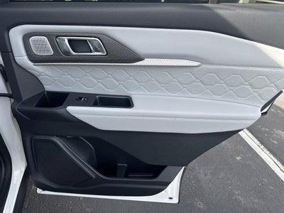 2026 Ford Explorer Platinum 4WD