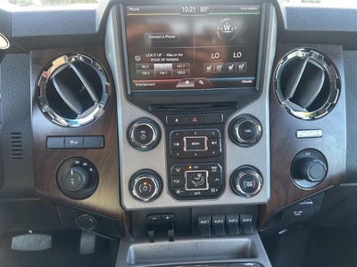 2015 Ford Super Duty F-250 SRW 4WD Crew Cab 6-3/4 Ft Box Lariat