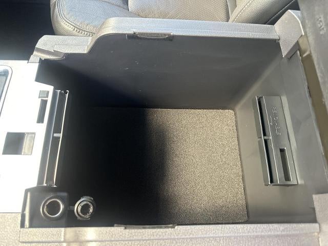 2015 Ford Super Duty F-250 SRW 4WD Crew Cab 6-3/4 Ft Box Lariat