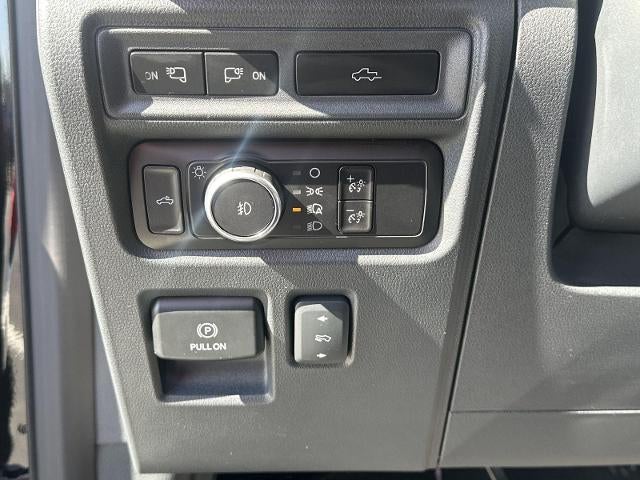 2023 Ford F-150 LARIAT 4WD SuperCrew 5.5' Box