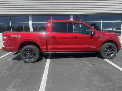 2021 Ford F-150 LARIAT 4WD SuperCrew 5.5' Box