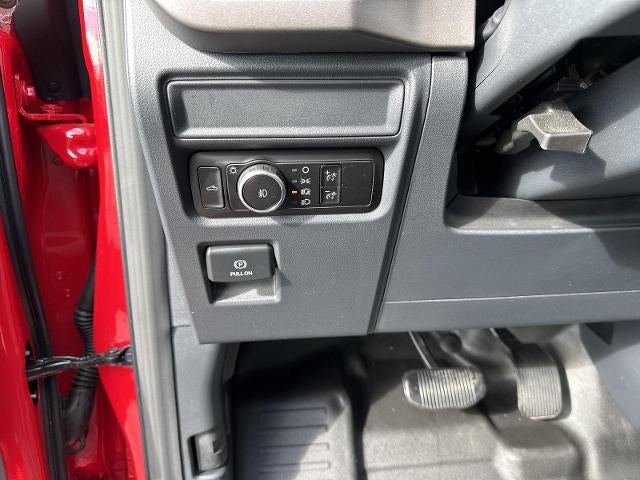 2026 Ford F-150 XL 4WD Reg Cab 8' Box