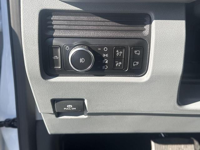 2026 Ford Super Duty F-350 SRW XL 4WD Reg Cab 8' Box